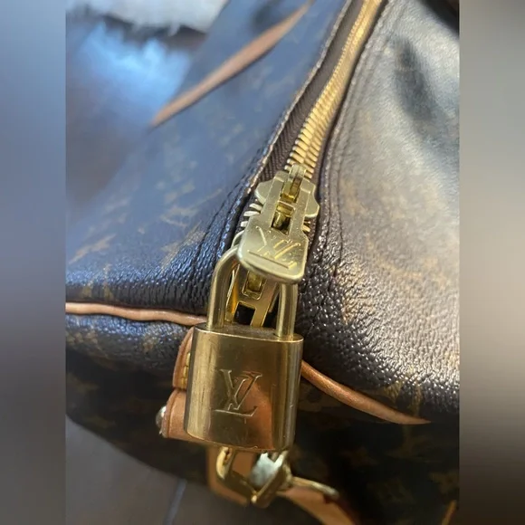 Louis Vuitton Duffle Bag - Picture 7 of 8